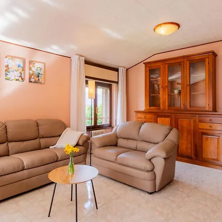 Apartment Casa Lara By Interhome